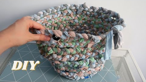 Vlog Ep. 2 / Making a basket out of old clothes / Closet Cleanup/ Living in Bucharest / #DIY