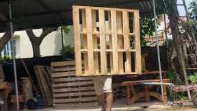 Watch How Highly Skilled Carpenters Turn Pallets Into Beds. Amazing Pallet Projects